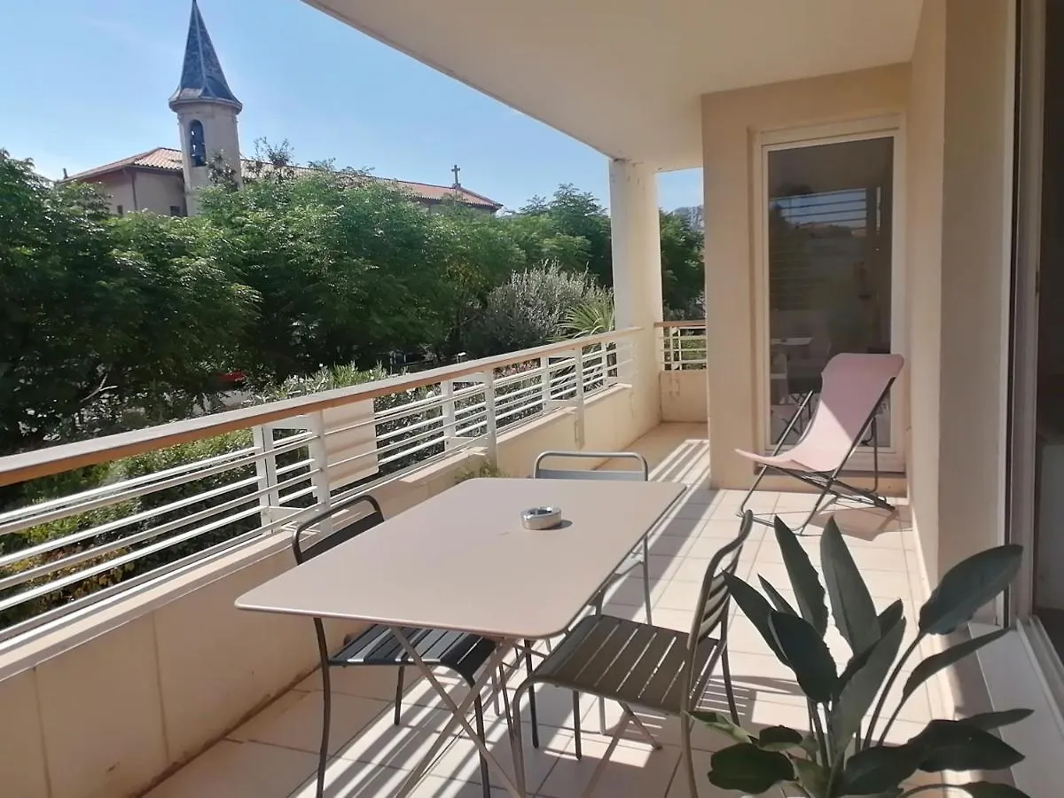 Marseille : Joli T2 Mer Et Collines + Terrasse location