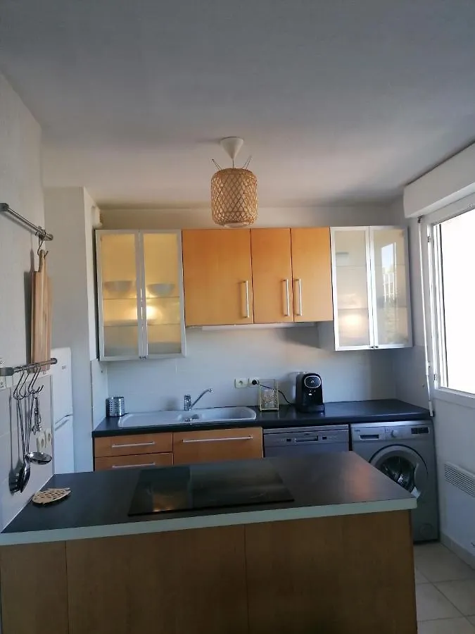 Marseille : Joli T2 Mer Et Collines + Terrasse Apartment